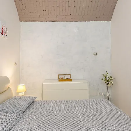 La Cantinetta Di - The Wine Cave In Milan, Huge 110sqm Next To Station Appartement