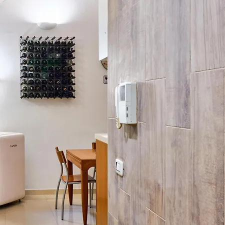 Appartement La Cantinetta Di - The Wine Cave In Milan, Huge 110sqm Next To Station
