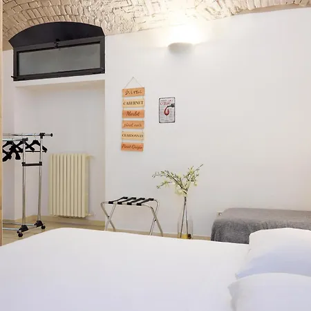 La Cantinetta Di - The Wine Cave In Milan, Huge 110sqm Next To Station * Milan
