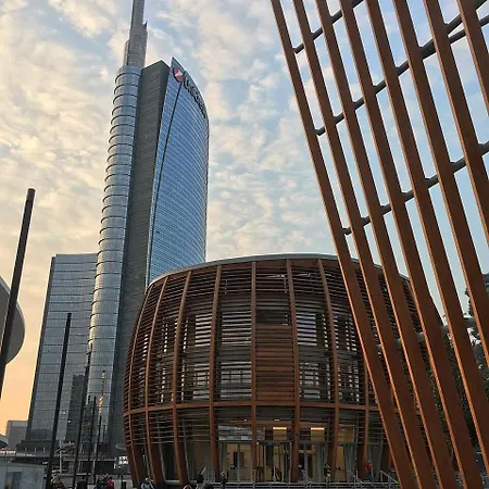 아파트 The Wine Cave - Via M Gioia, 47 - Huge Elegant 110 Sqm Peaceful Retreat In Milan, 2 Bedrooms, 8 Minutes Walking From Central Station, Milan *